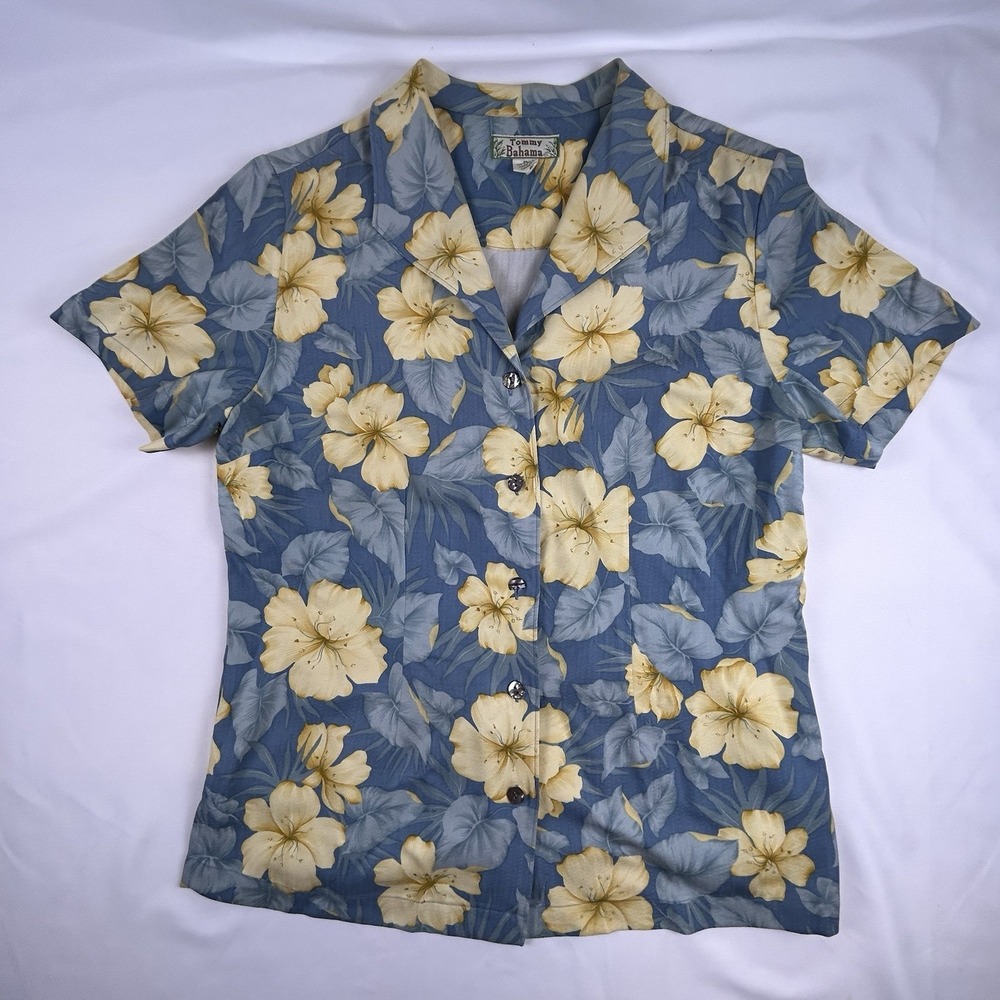 Tommy Bahama VTG  Silk blue women shirt M Hawaiian floral button up short slv